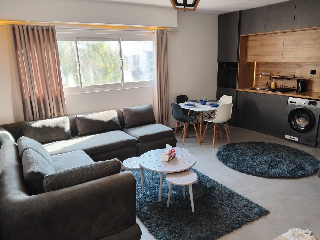 آپارتمان دوخوابه بنان تست