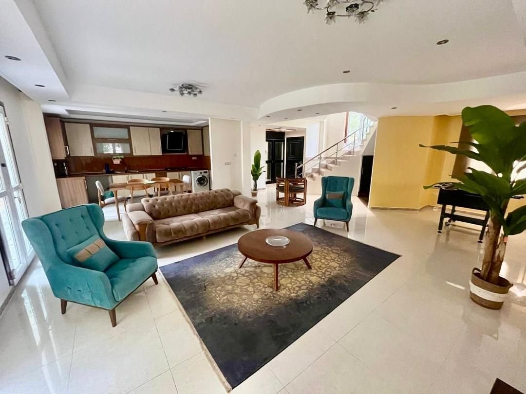 ویلا چهارخوابه استخردار صدف تست